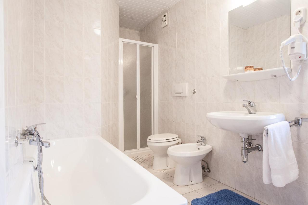 Vacation House Artorius Любляна Екстериор снимка